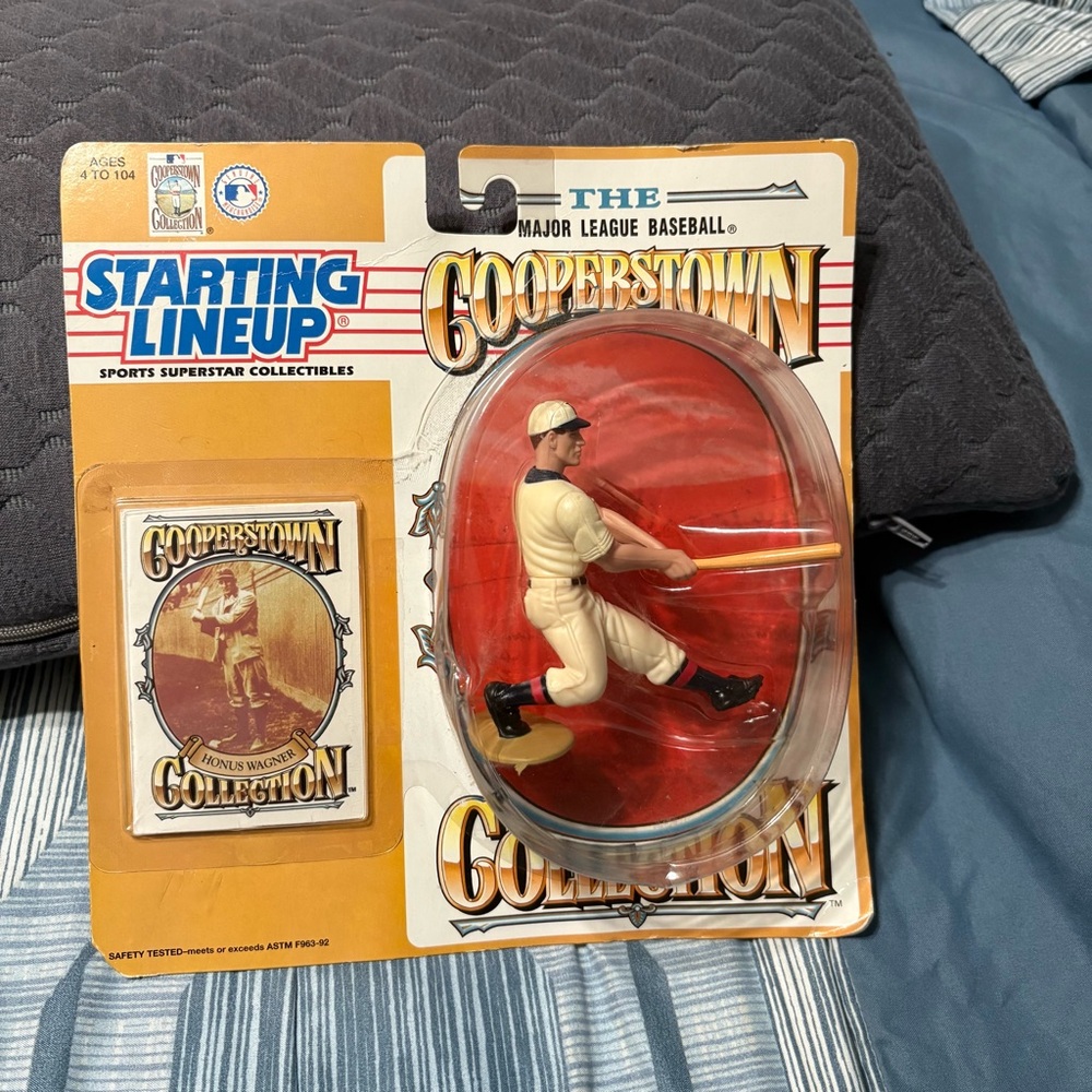 Cooperstown Collection Honus WagnerFigure With Card